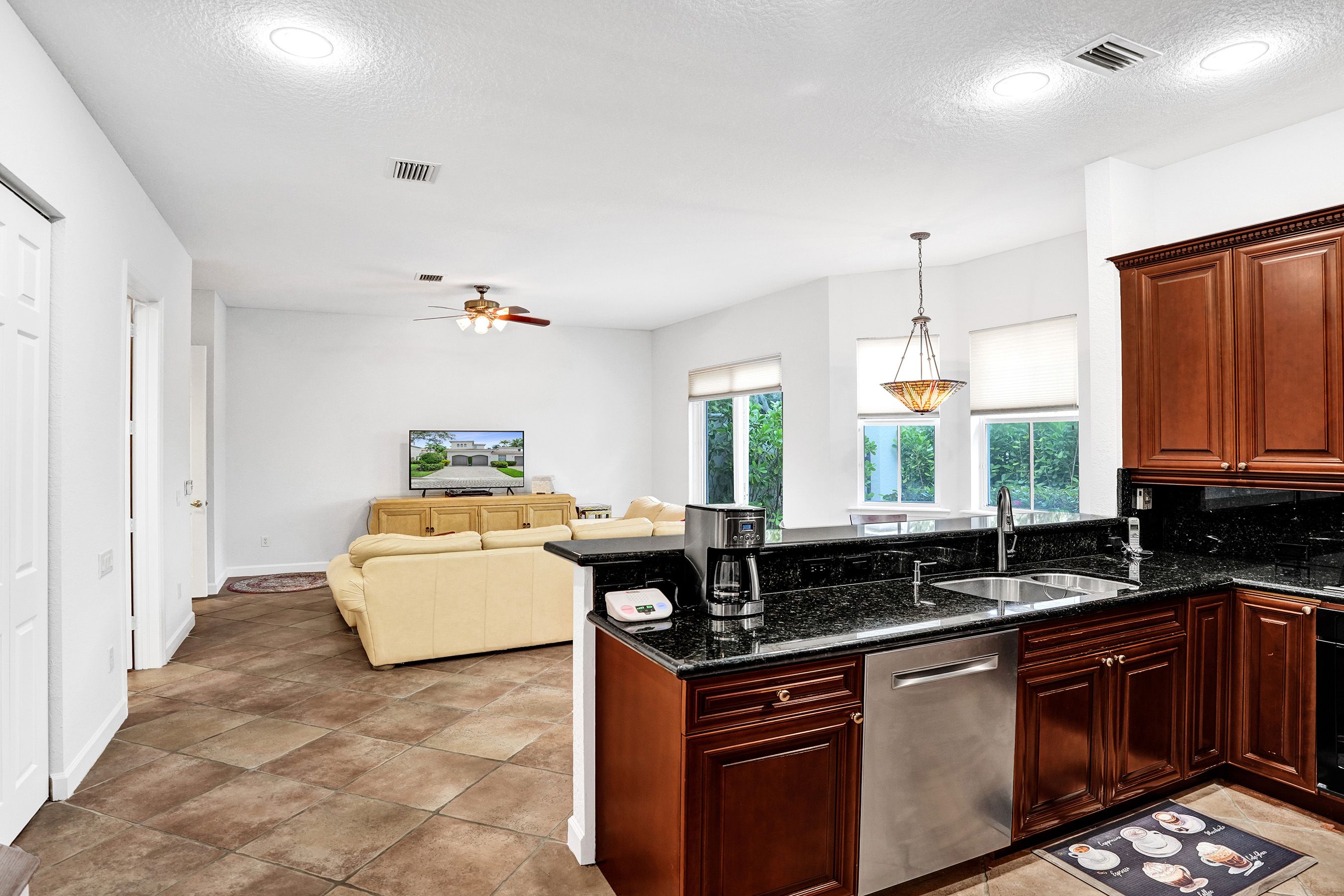 Hollywood, Florida, 33019, United States, 3 Bedrooms Bedrooms, ,3 BathroomsBathrooms,Residential,Forsale,2004519