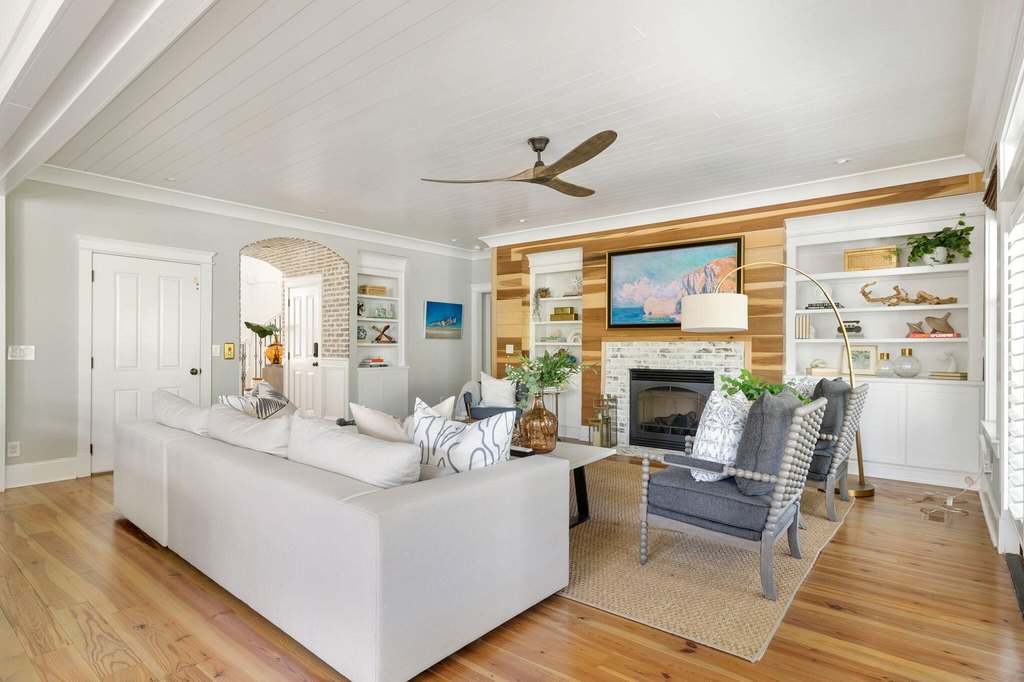 Charleston, South Carolina, 29414, United States, 8 Bedrooms Bedrooms, ,5.5 BathroomsBathrooms,Residential,Forsale,2007731