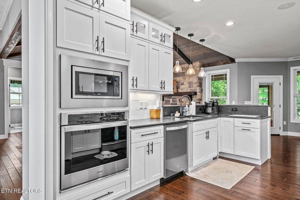 Crossville, Tennessee, 38558, United States, 3 Bedrooms Bedrooms, ,2.5 BathroomsBathrooms,Residential,Forsale,1907856