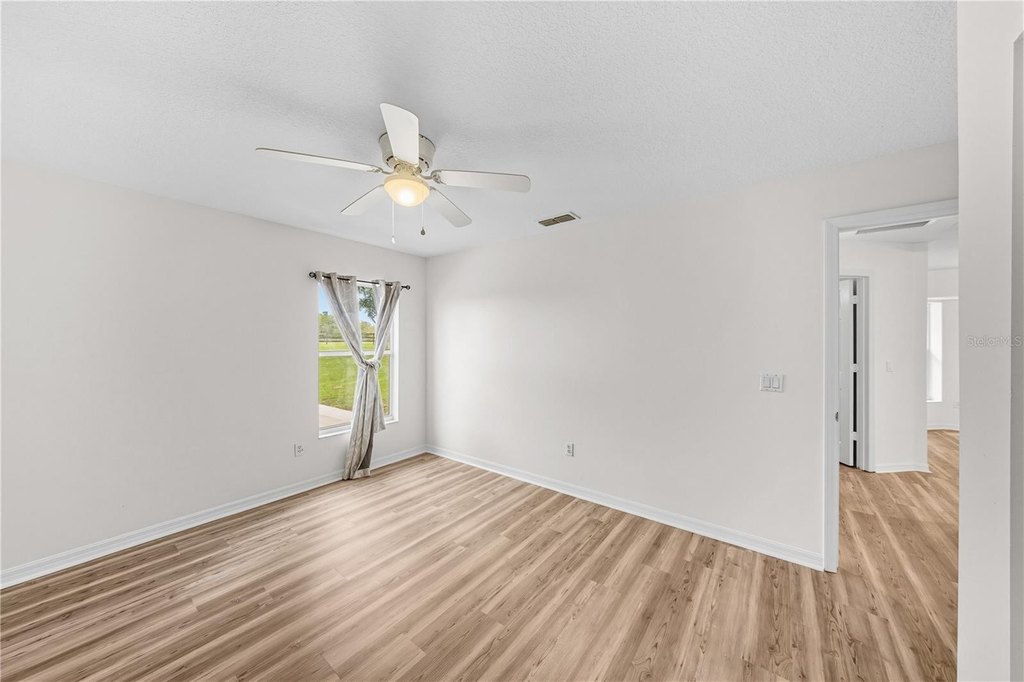 REDDICK, Florida, 32686, United States, 3 Bedrooms Bedrooms, ,2 BathroomsBathrooms,Residential,Forsale,2004576