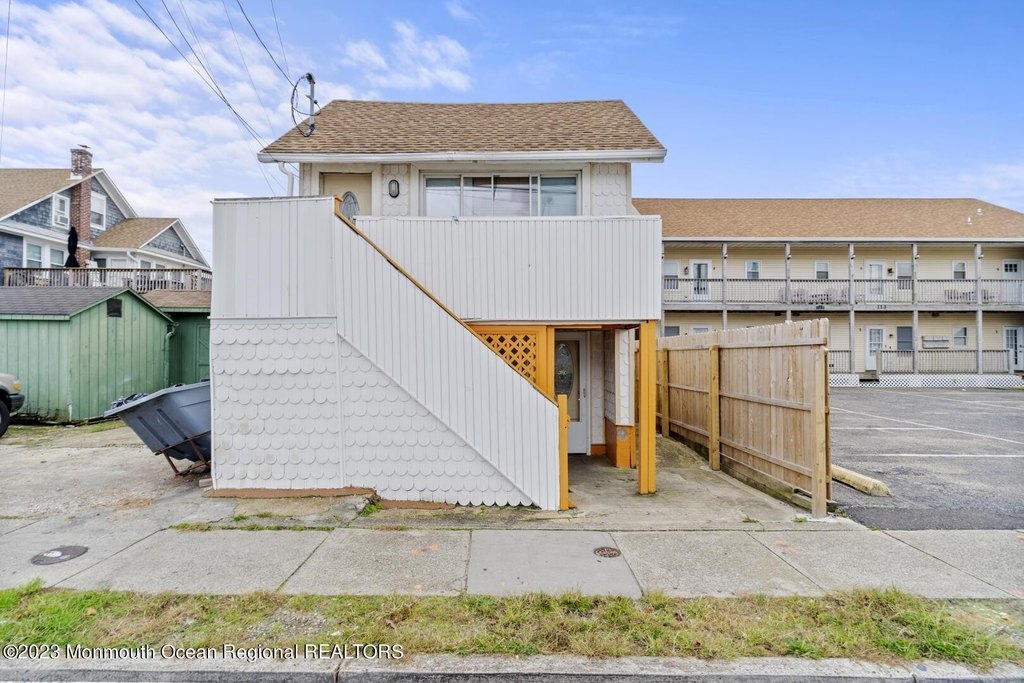Seaside Heights, New Jersey, 08751, United States, 6 Bedrooms Bedrooms, ,3.5 BathroomsBathrooms,Residential,Forsale,2004848