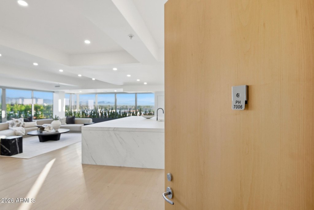 Scottsdale, Arizona, 85251, United States, 4 Bedrooms Bedrooms, ,4.5 BathroomsBathrooms,Residential,Forsale,2014347