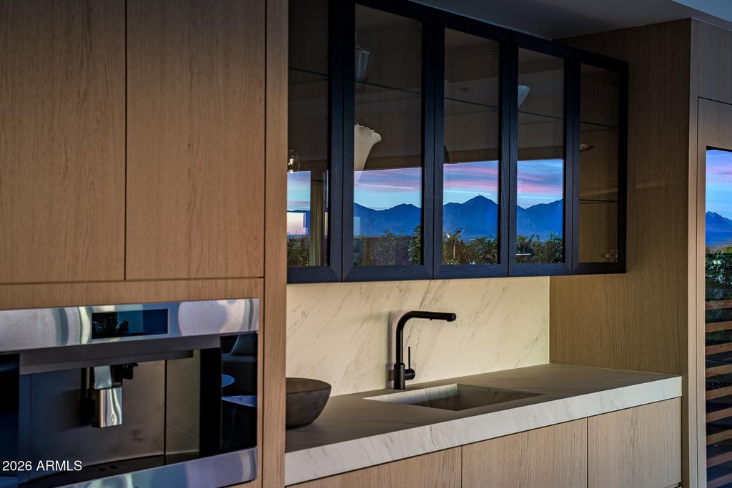 Scottsdale, Arizona, 85251, United States, 4 Bedrooms Bedrooms, ,4.5 BathroomsBathrooms,Residential,Forsale,2014347