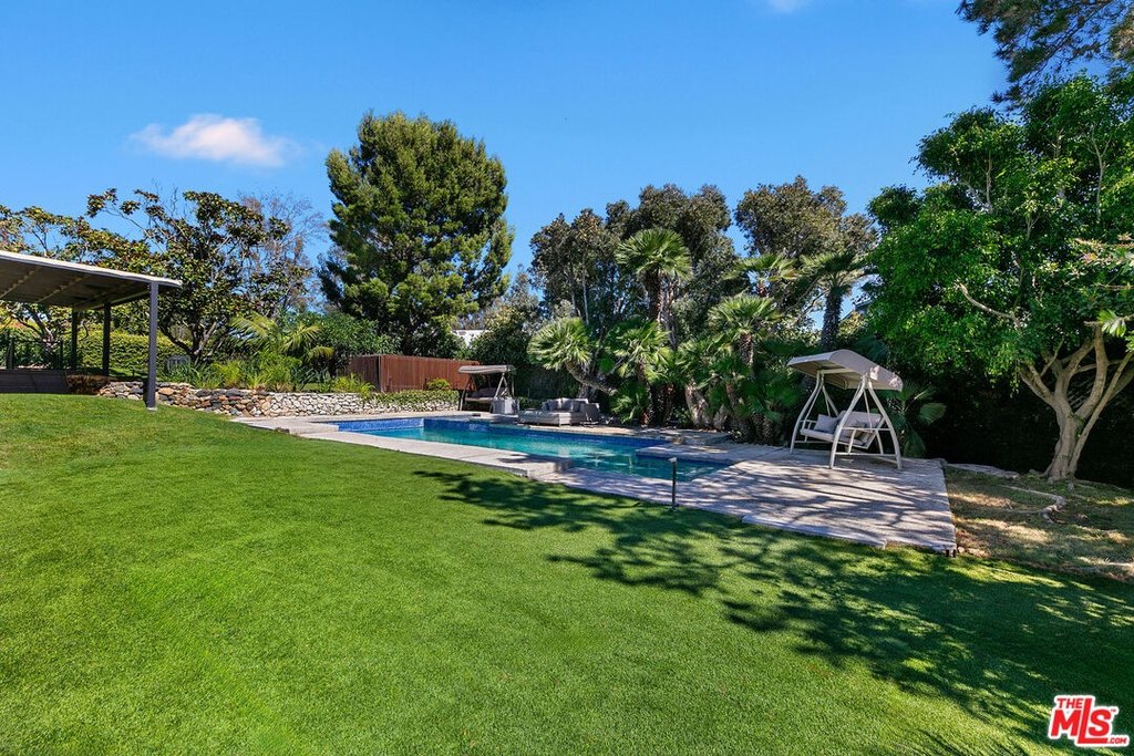 Malibu, California, 90265, United States, 3 Bedrooms Bedrooms, ,3 BathroomsBathrooms,Residential,Forsale,2001431