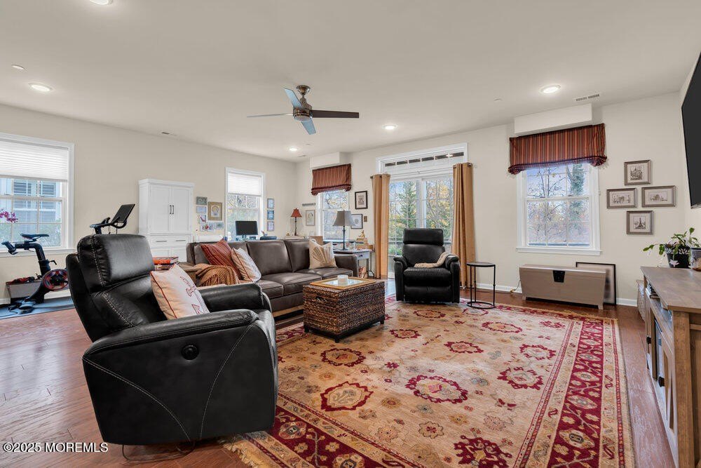 Highlands, New Jersey, 07732, United States, 3 Bedrooms Bedrooms, ,3.5 BathroomsBathrooms,Residential,Forsale,2004841