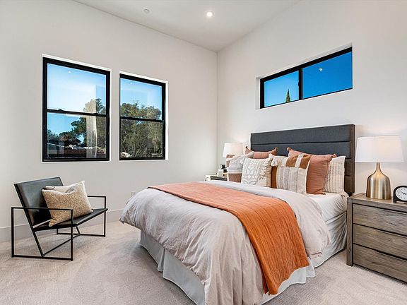 Healdsburg, California, 95448, United States, 5 Bedrooms Bedrooms, ,4 BathroomsBathrooms,Residential,Forsale,2004748