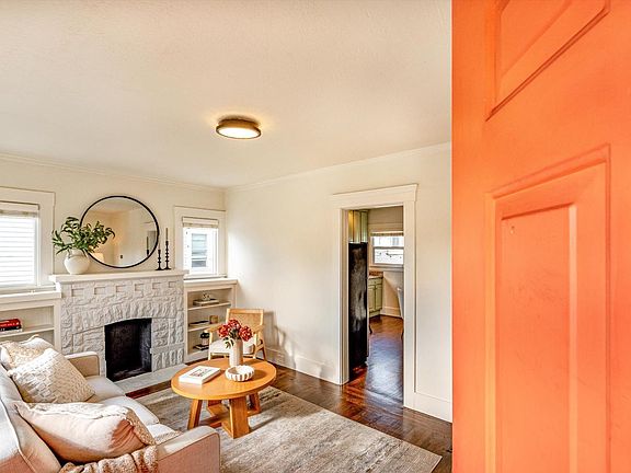 Oakland, California, 94619, United States, 2 Bedrooms Bedrooms, ,1 BathroomBathrooms,Residential,Forsale,2004749