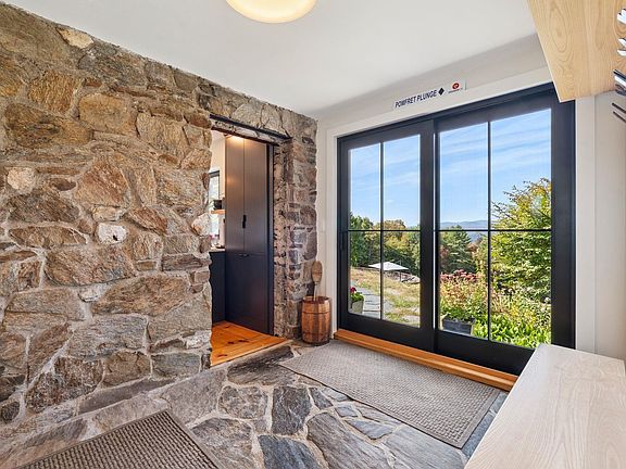 Pomfret, Vermont, 05067, United States, 4 Bedrooms Bedrooms, ,2.5 BathroomsBathrooms,Residential,Forsale,2004853