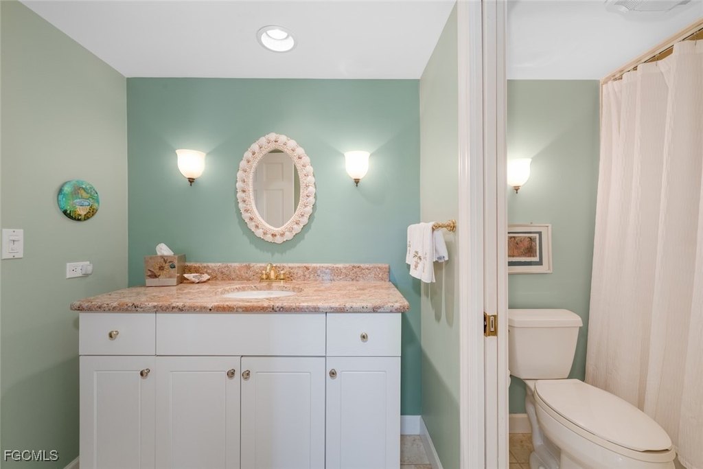 Sanibel, Florida, 33957, United States, 5 Bedrooms Bedrooms, ,3 BathroomsBathrooms,Residential,Forsale,2004793