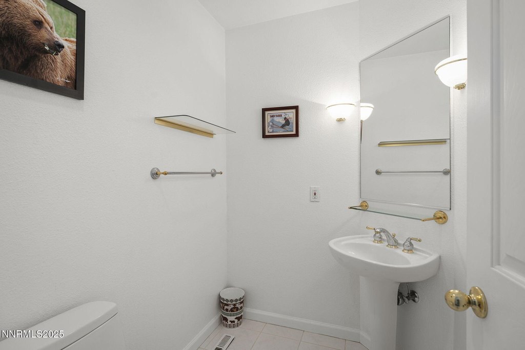 Reno, Nevada, 89511, United States, 3 Bedrooms Bedrooms, ,3.5 BathroomsBathrooms,Residential,Forsale,2012829