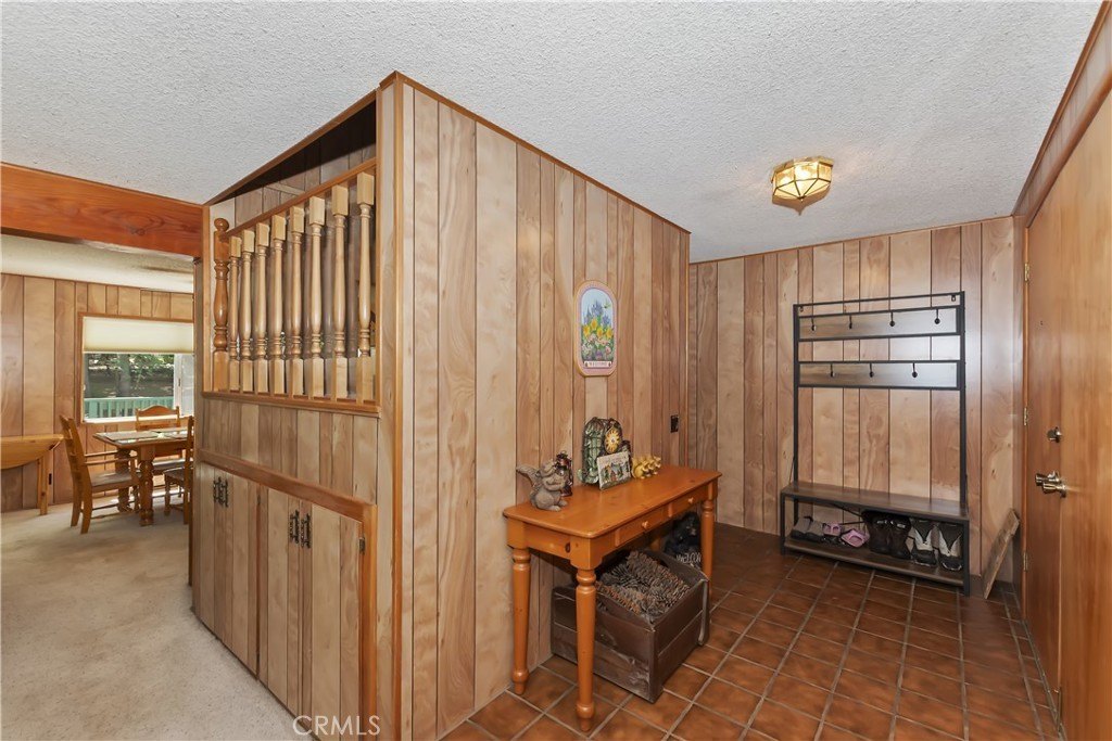 Lake Arrowhead, California, 92352, United States, 3 Bedrooms Bedrooms, ,3 BathroomsBathrooms,Residential,Forsale,1968496