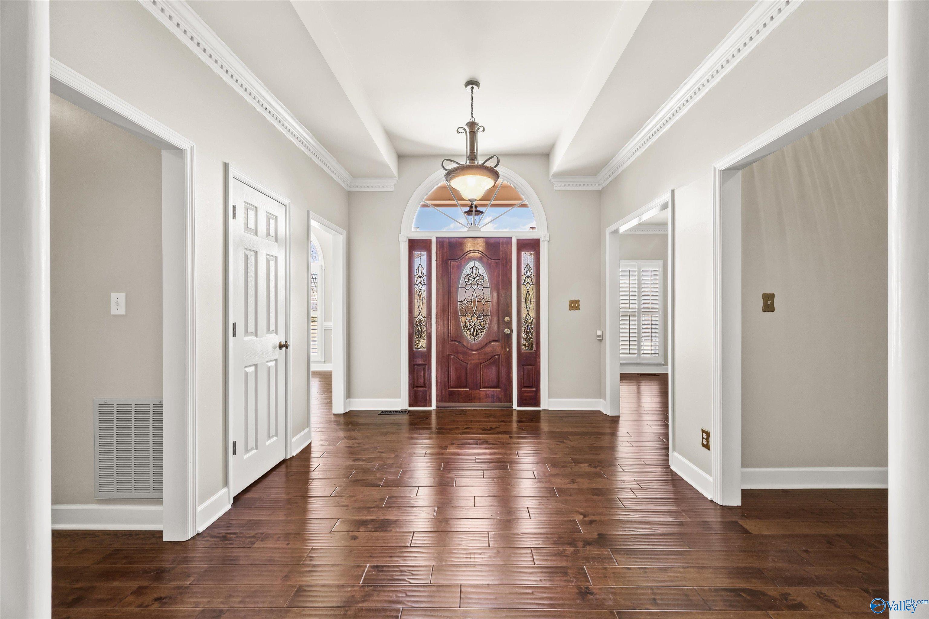 Owens Cross Roads, Alabama, 35763, United States, 5 Bedrooms Bedrooms, ,2.5 BathroomsBathrooms,Residential,Forsale,2007713