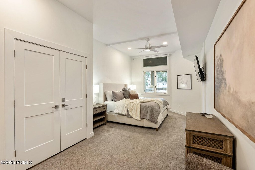 Park City, Utah, 84060, United States, 2 Bedrooms Bedrooms, ,2.5 BathroomsBathrooms,Residential,Forsale,2004734