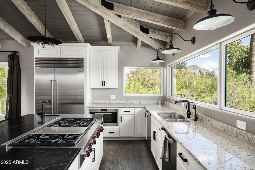 Paradise Valley, Arizona, 85253, United States, 5 Bedrooms Bedrooms, ,7 BathroomsBathrooms,Residential,Forsale,2014372