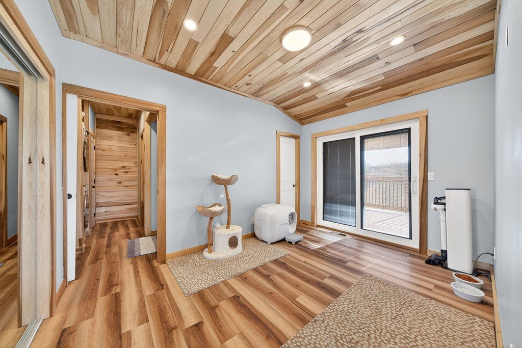 Pall Mall, Tennessee, 38577, United States, 2 Bedrooms Bedrooms, ,1.5 BathroomsBathrooms,Residential,Forsale,2010946