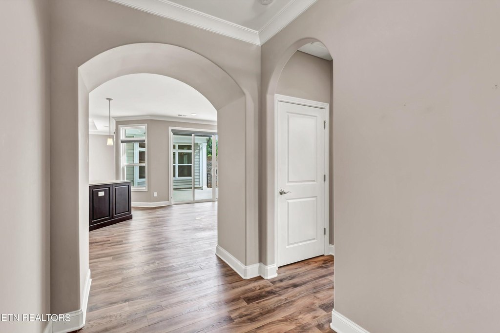 Loudon, Tennessee, 37774, United States, 3 Bedrooms Bedrooms, ,3 BathroomsBathrooms,Residential,Forsale,1910204