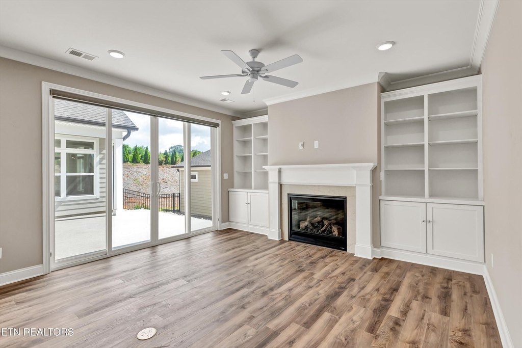 Loudon, Tennessee, 37774, United States, 3 Bedrooms Bedrooms, ,3 BathroomsBathrooms,Residential,Forsale,1910204