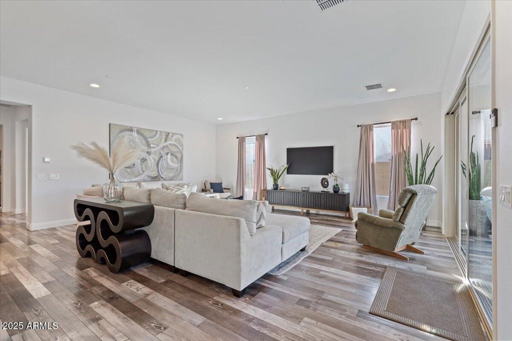 Mesa, Arizona, 85207, United States, 4 Bedrooms Bedrooms, ,2.5 BathroomsBathrooms,Residential,Forsale,2014988