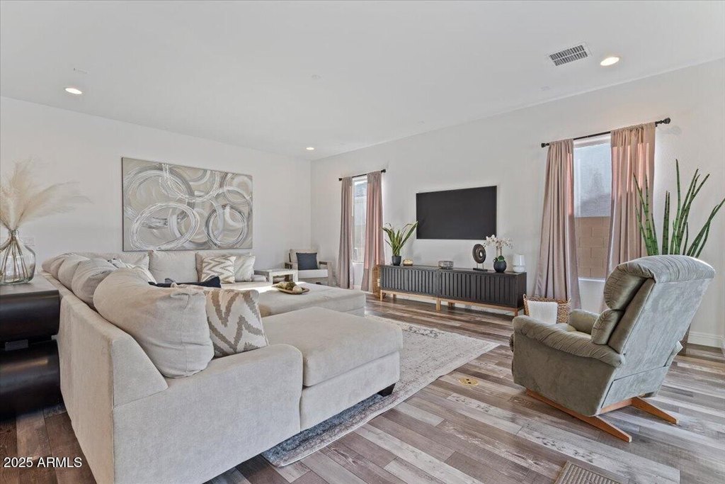 Mesa, Arizona, 85207, United States, 4 Bedrooms Bedrooms, ,2.5 BathroomsBathrooms,Residential,Forsale,2014988