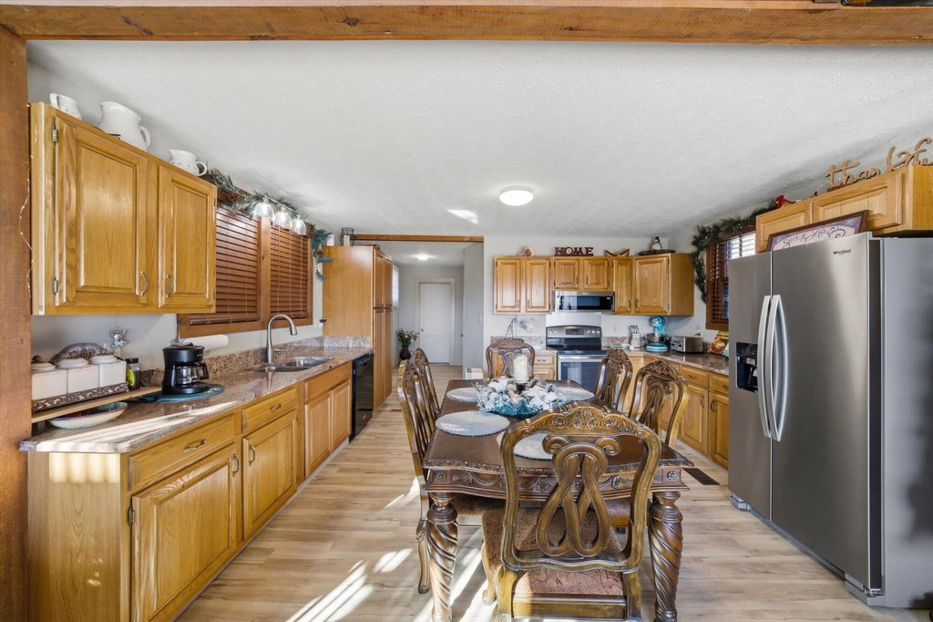 White Pine, Tennessee, 37890, United States, 3 Bedrooms Bedrooms, ,3.5 BathroomsBathrooms,Residential,Forsale,2012711