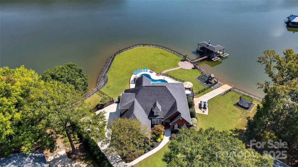 Belmont, North Carolina, 28012, United States, 3 Bedrooms Bedrooms, ,3.5 BathroomsBathrooms,Residential,Forsale,1985974