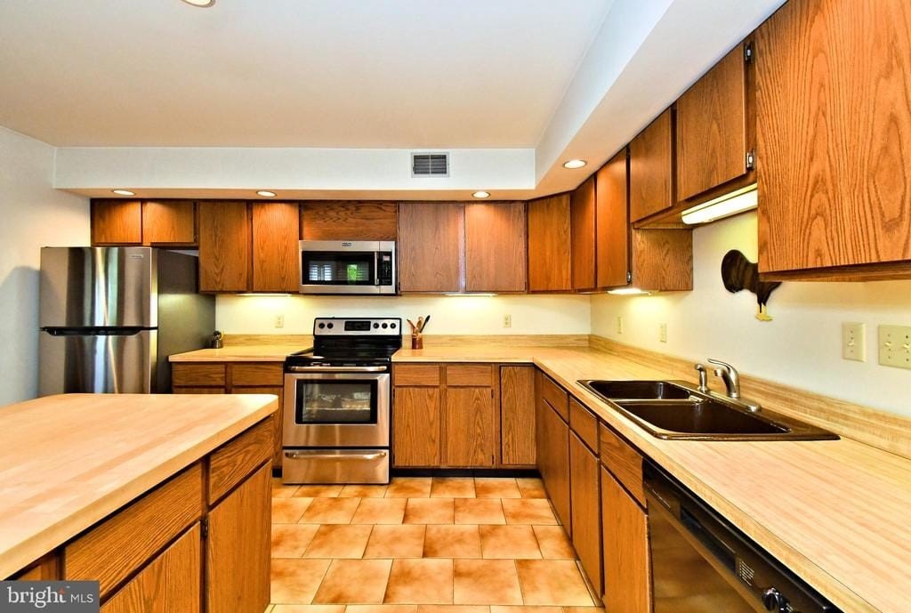 DOYLESTOWN, Pennsylvania, 18901, United States, 4 Bedrooms Bedrooms, ,3 BathroomsBathrooms,Residential,Forsale,1973388