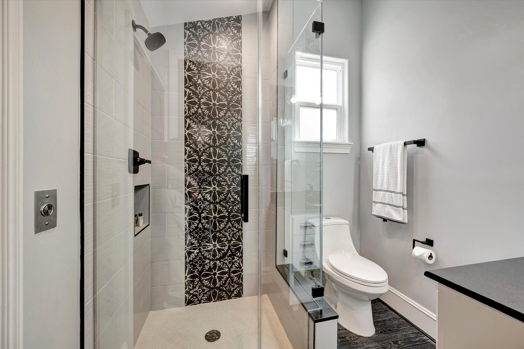 Seabrook, Texas, 77586, United States, 5 Bedrooms Bedrooms, ,4 BathroomsBathrooms,Residential,Forsale,1954136