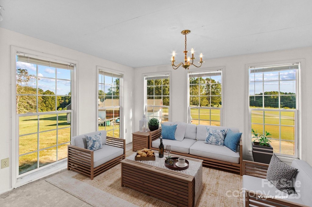 Kannapolis, North Carolina, 28081, United States, 6 Bedrooms Bedrooms, ,4 BathroomsBathrooms,Residential,Forsale,1985977