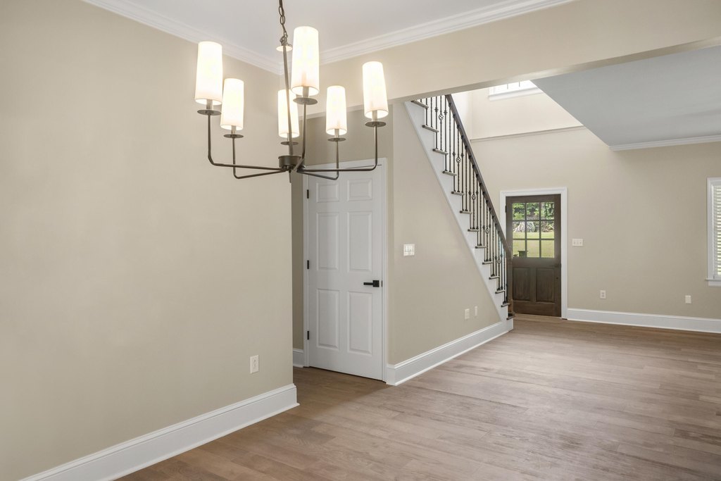 Flintstone, Georgia, 30725, United States, 5 Bedrooms Bedrooms, ,3.5 BathroomsBathrooms,Residential,Forsale,2004683