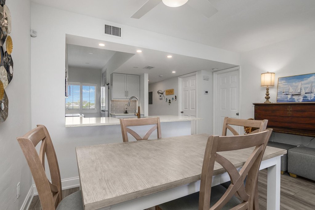 Marco Island, Florida, 34145, United States, 2 Bedrooms Bedrooms, ,2 BathroomsBathrooms,Residential,Forsale,1971940