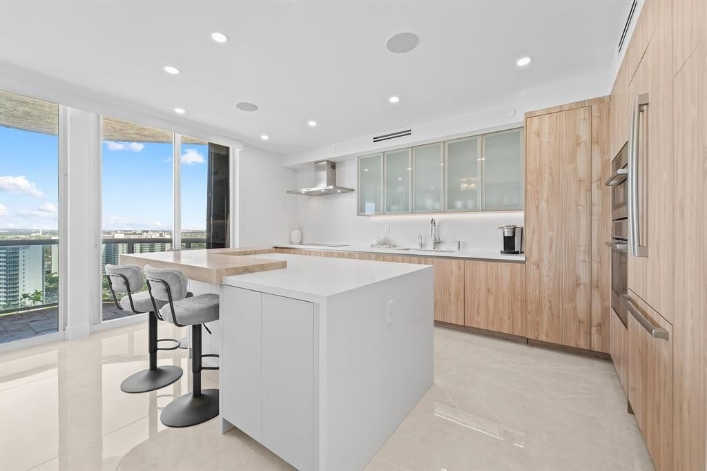 Fort Lauderdale, Florida, 33308, United States, 2 Bedrooms Bedrooms, ,2.5 BathroomsBathrooms,Residential,Forsale,1968240