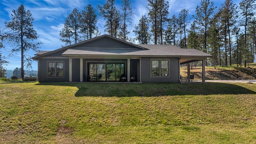 Custer, South Dakota, 57730, United States, 2 Bedrooms Bedrooms, ,2 BathroomsBathrooms,Residential,Forsale,1962260