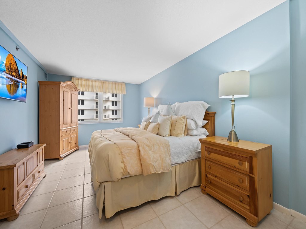 Highland Beach, Florida, 33487, United States, 2 Bedrooms Bedrooms, ,2 BathroomsBathrooms,Residential,Forsale,1969926