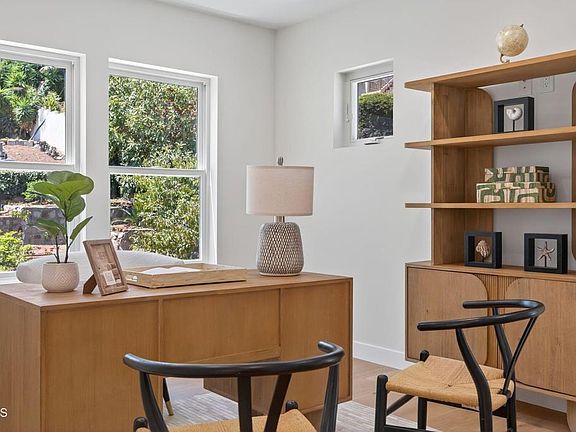 Ventura, California, 93001, United States, 4 Bedrooms Bedrooms, ,1.5 BathroomsBathrooms,Residential,Forsale,1963632