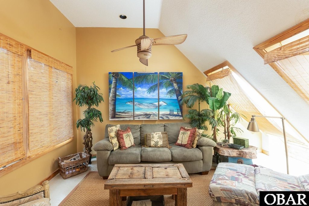 Corolla, North Carolina, 27927, United States, 4 Bedrooms Bedrooms, ,2.5 BathroomsBathrooms,Residential,Forsale,1964355