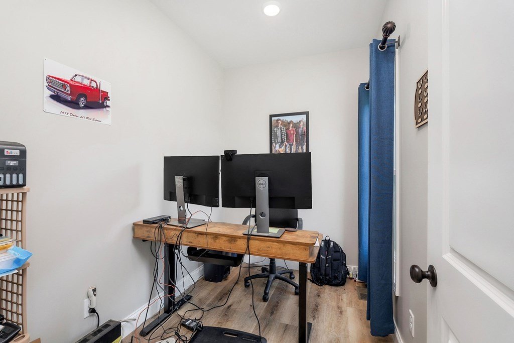 COOKEVILLE, Tennessee, 38501, United States, 3 Bedrooms Bedrooms, ,3 BathroomsBathrooms,Residential,Forsale,1952670