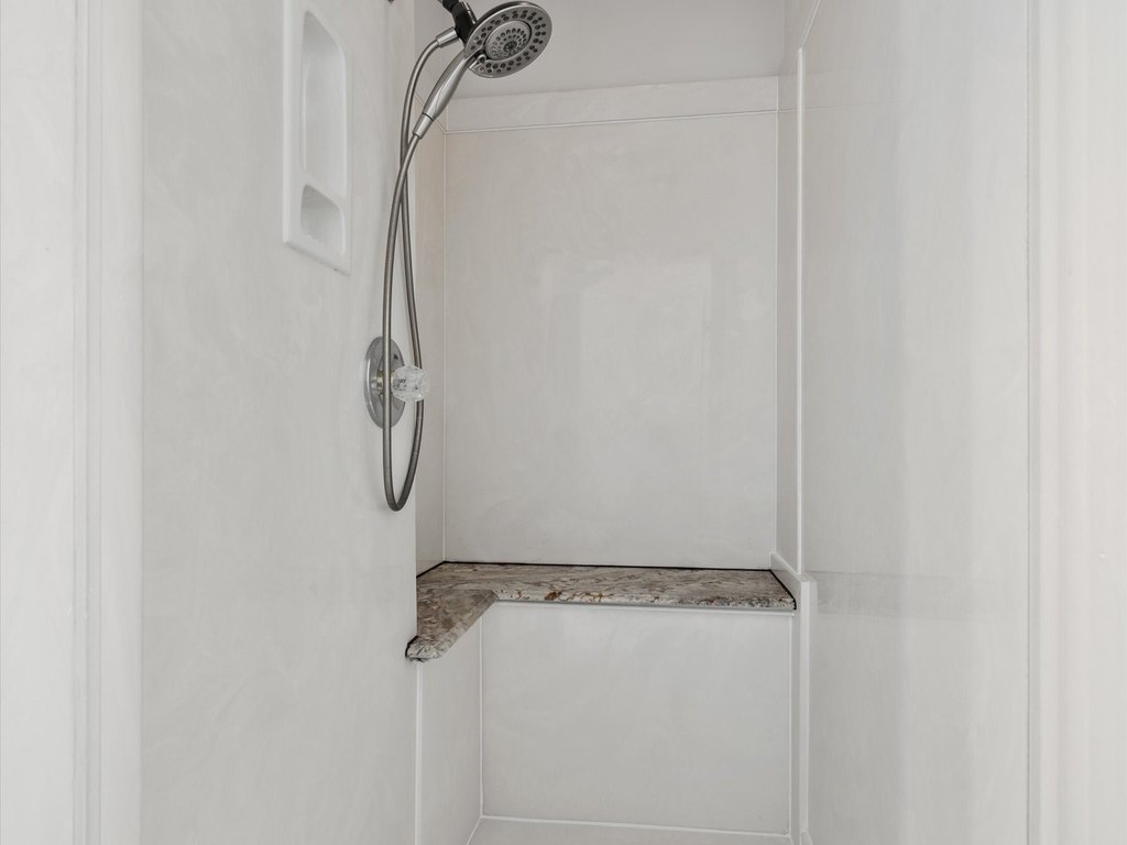 La Porte, Texas, 77571, United States, 4 Bedrooms Bedrooms, ,3.5 BathroomsBathrooms,Residential,Forsale,1973422