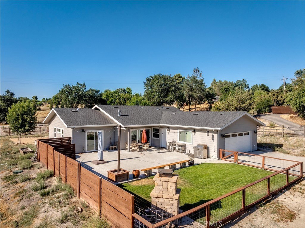 Atascadero, California, 93422, United States, 3 Bedrooms Bedrooms, ,2 BathroomsBathrooms,Residential,Forsale,2009031