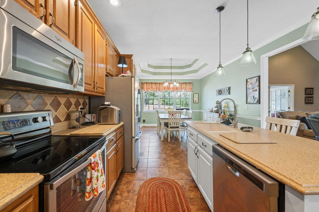 Soddy Daisy, Tennessee, 37379, United States, 4 Bedrooms Bedrooms, ,2.5 BathroomsBathrooms,Residential,Forsale,2004170