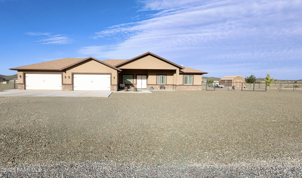 Prescott Valley, Arizona, 86315, United States, 4 Bedrooms Bedrooms, ,3 BathroomsBathrooms,Residential,Forsale,1994062