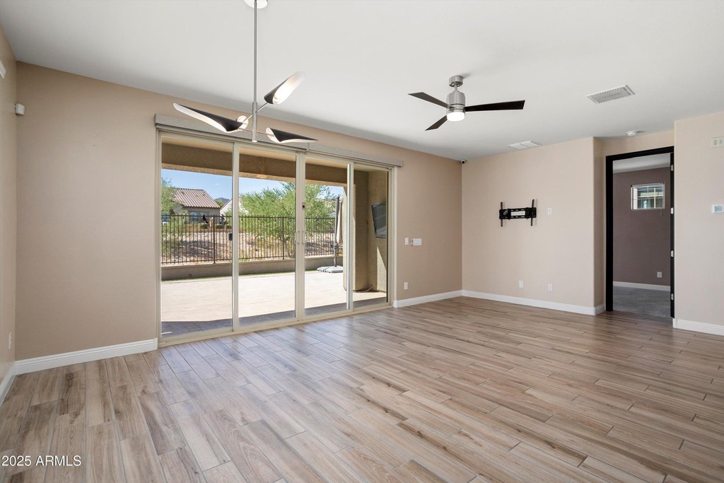 Buckeye, Arizona, 85396, United States, 2 Bedrooms Bedrooms, ,3 BathroomsBathrooms,Residential,Forsale,1971054