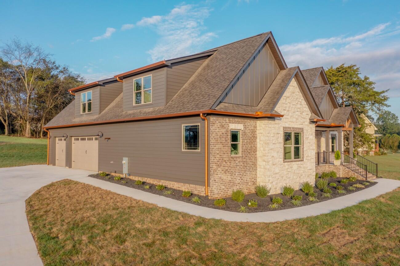 Rock Spring, Georgia, 30739, United States, 4 Bedrooms Bedrooms, ,3 BathroomsBathrooms,Residential,Forsale,1963567