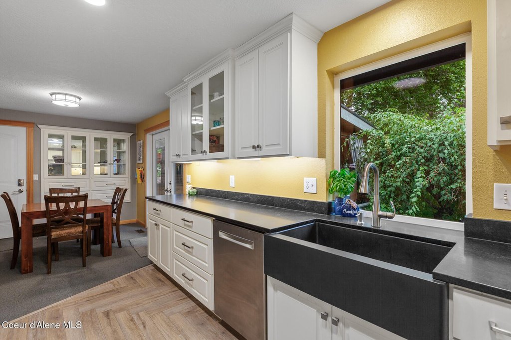 Coeur d'Alene, Idaho, 83815, United States, 3 Bedrooms Bedrooms, ,3 BathroomsBathrooms,Residential,Forsale,1984584