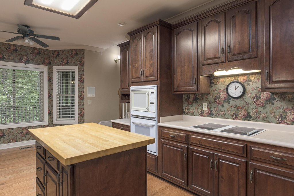 Signal Mountain, Tennessee, 37377, United States, 5 Bedrooms Bedrooms, ,3.5 BathroomsBathrooms,Residential,Forsale,1995325