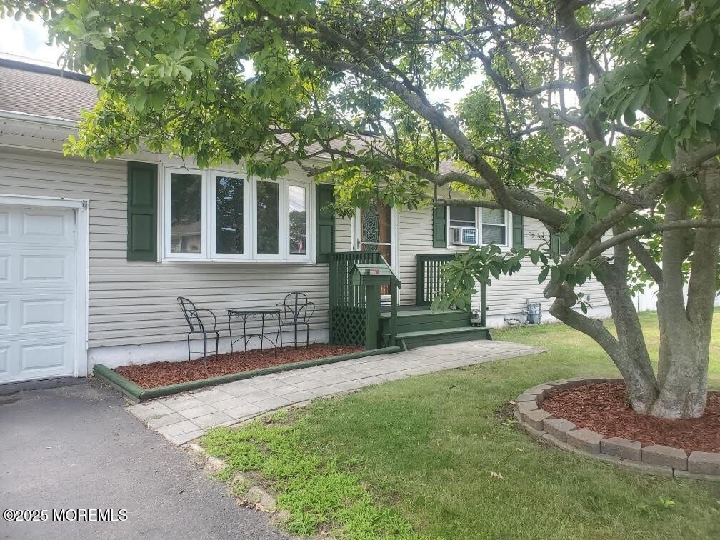 Brick, New Jersey, 08724, United States, 3 Bedrooms Bedrooms, ,2 BathroomsBathrooms,Residential,Forsale,1994035