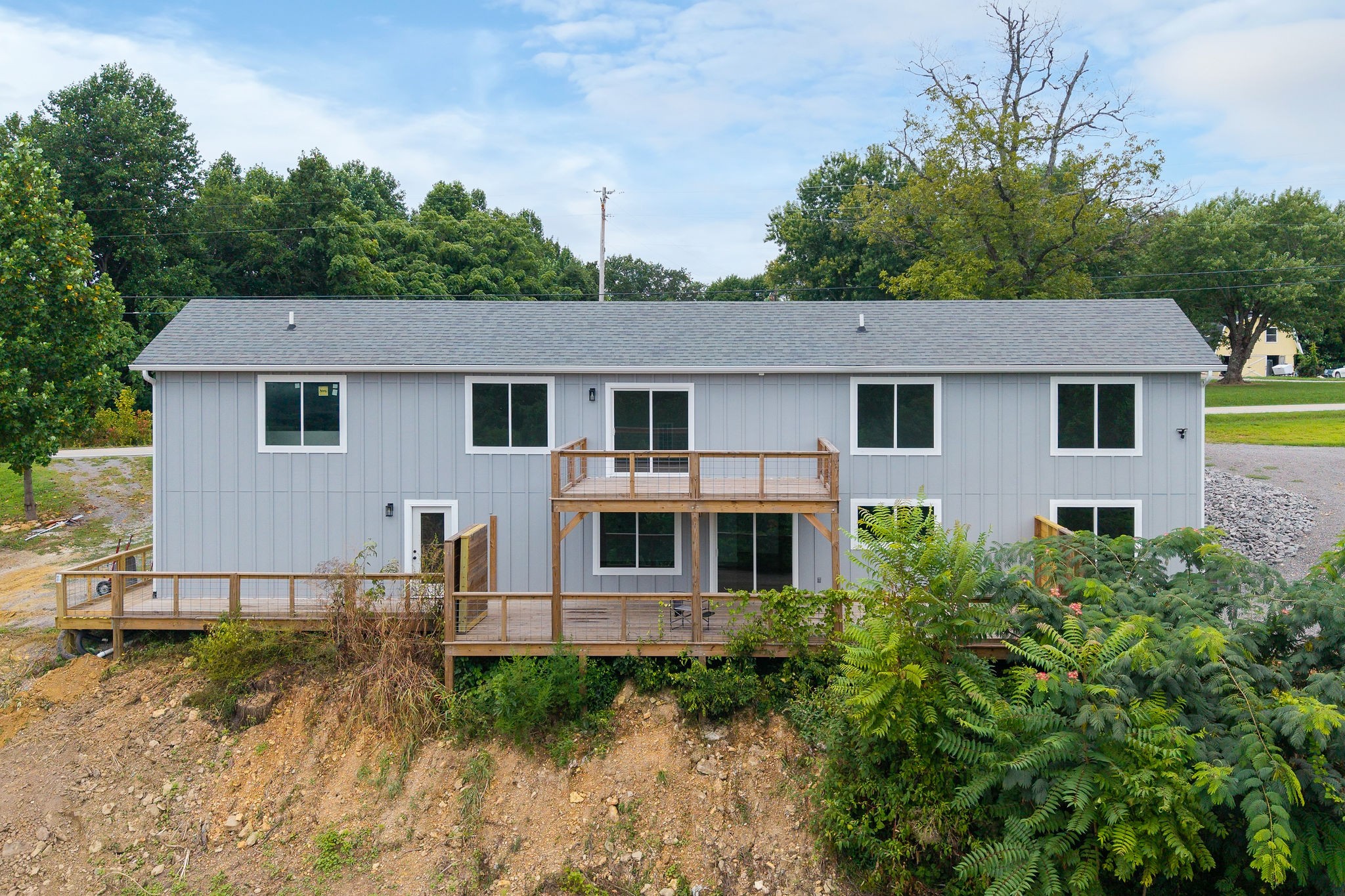 Dowelltown, Tennessee, 37059, United States, 4 Bedrooms Bedrooms, ,3 BathroomsBathrooms,Residential,Forsale,1999477