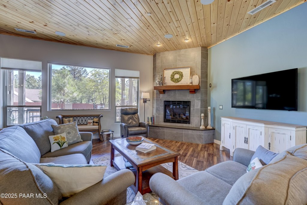 Prescott, Arizona, 86303, United States, 3 Bedrooms Bedrooms, ,2.5 BathroomsBathrooms,Residential,Forsale,1968221