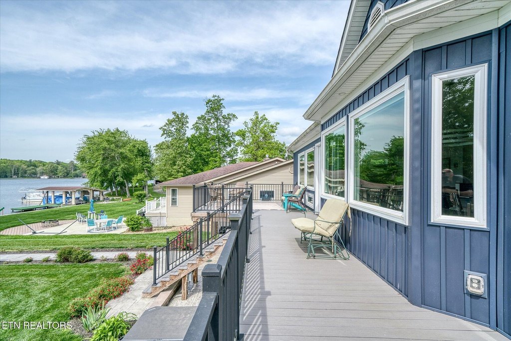 Crossville, Tennessee, 38572, United States, 3 Bedrooms Bedrooms, ,3.5 BathroomsBathrooms,Residential,Forsale,1886022