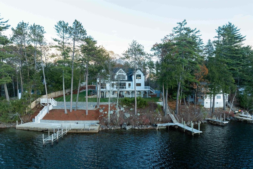 Meredith, New Hampshire, 03253, United States, 6 Bedrooms Bedrooms, ,6.5 BathroomsBathrooms,Residential,Forsale,1893919