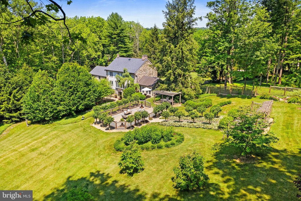 LEBANON, New Jersey, 08833, United States, 4 Bedrooms Bedrooms, ,2.5 BathroomsBathrooms,Residential,Forsale,1929517